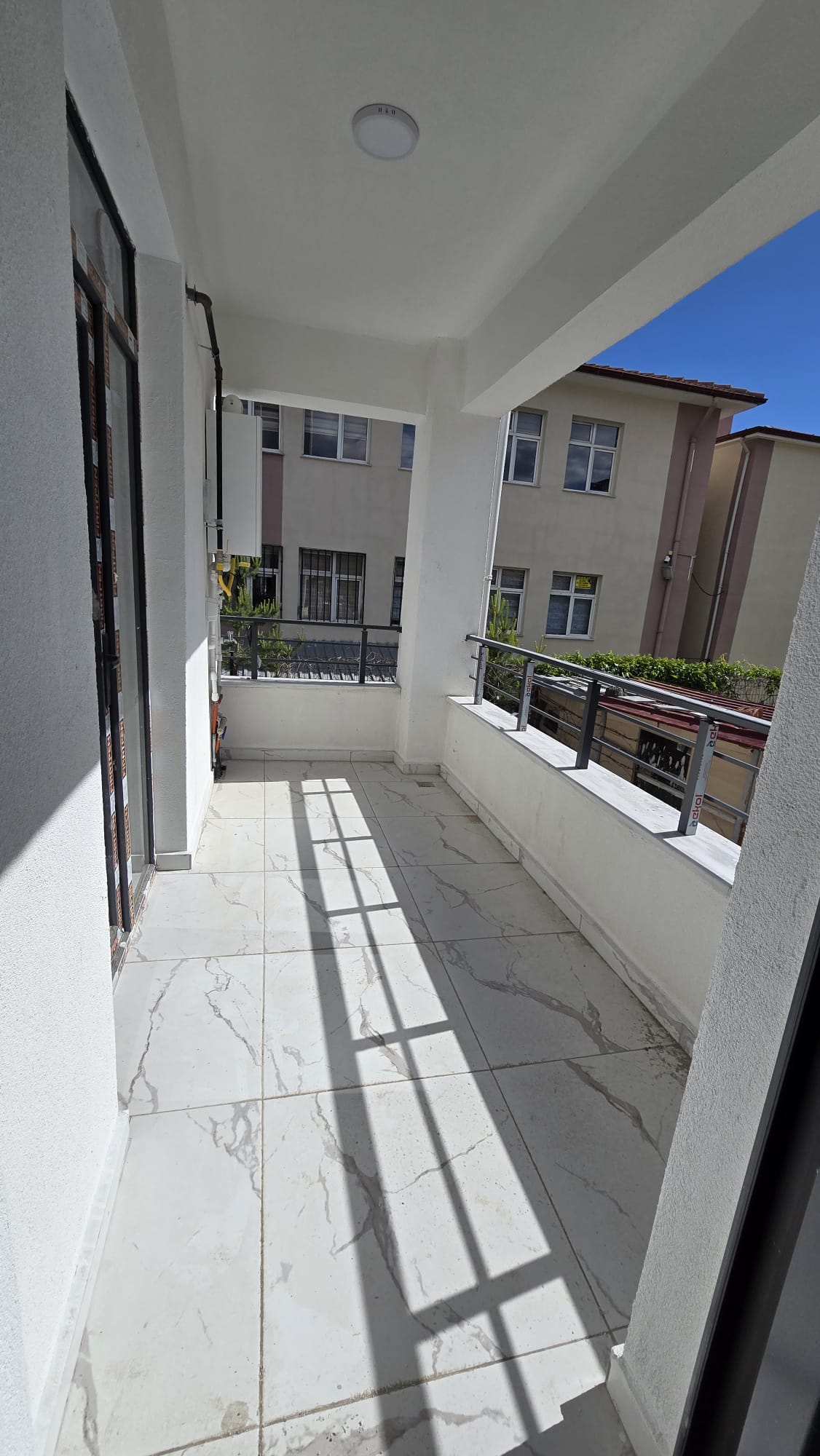 MABEL'DEN MERKEZİ KONUMLU SATILIK LÜKS 2+1 DAİRE
